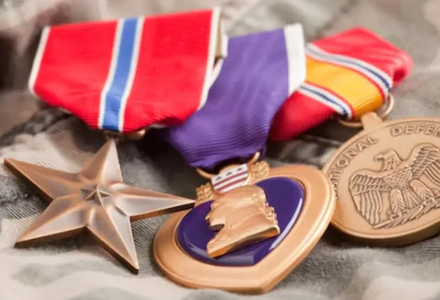 how to get a purple heart medal